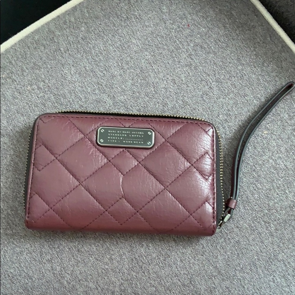 Marc Jacobs wristlet - Picture 6 of 7